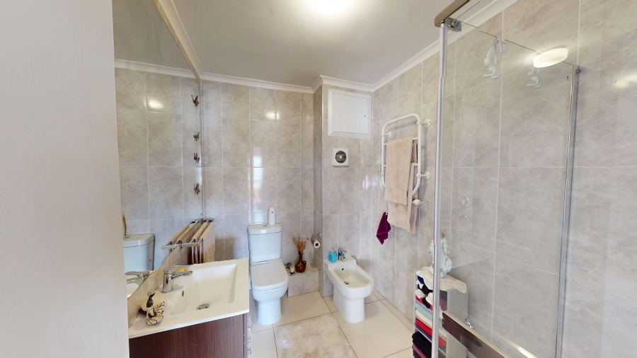 2 Bedroom Property for Sale in Van Ryneveld Western Cape